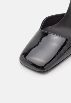 LOVE MOSCHINO Zapatos Altos - Nero 15 LOVE MOSCHINO Zapatos Altos - Nero -Zapato Tienda 0822ea080b934a7aa948a2c59422967c