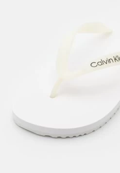 Calvin Klein Jeans Beach Logo - Sandalias De Dedo - White 10 Calvin Klein Jeans Beach Logo - Sandalias De Dedo - White -Zapato Tienda 0c05dad3ffc643d096a9ef5b1e0ef752