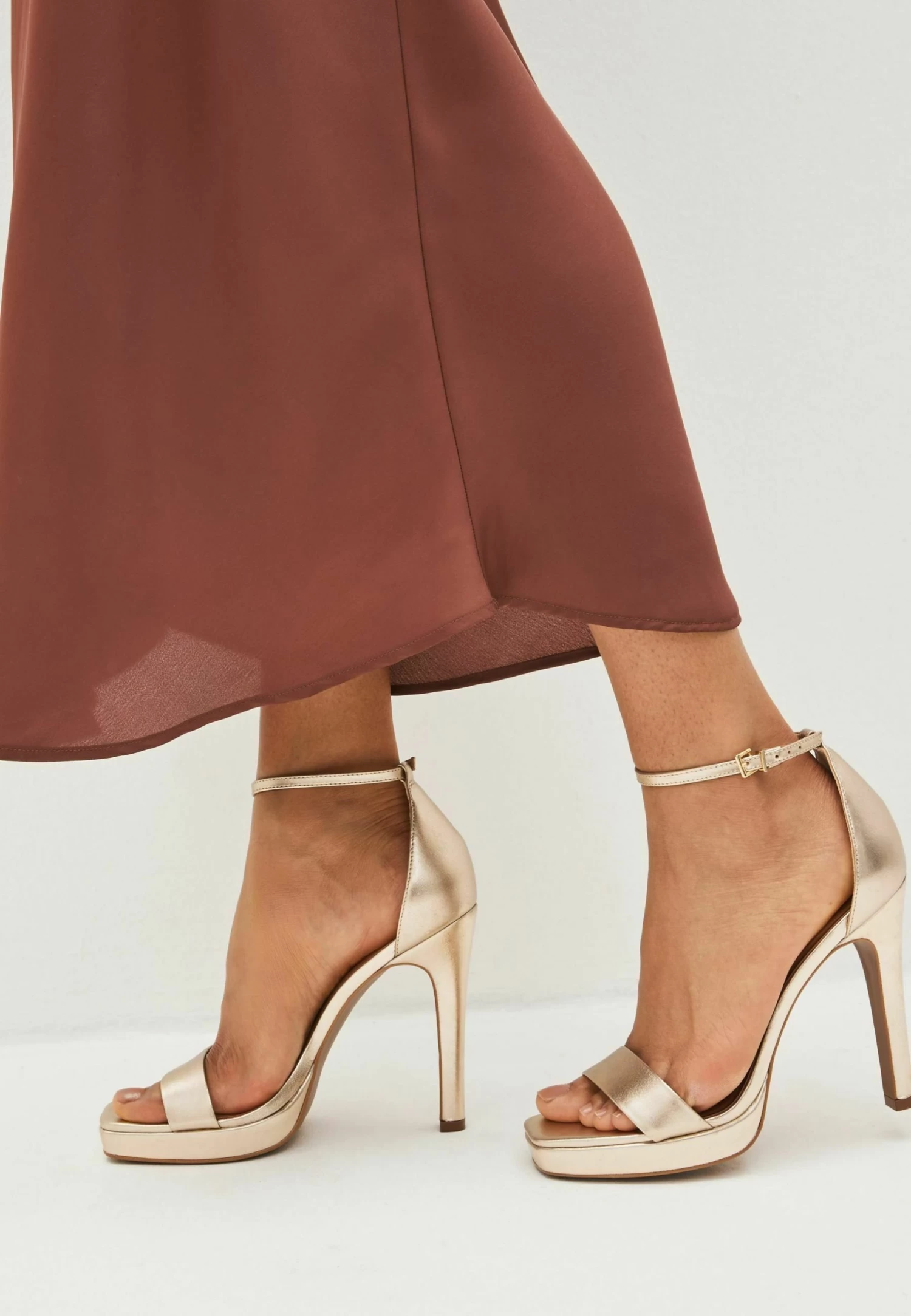 Next Signature Standard - Sandalias Con Plataforma - Gold 3 Next Signature Standard - Sandalias Con Plataforma - Gold