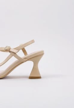 Blink - Zapatos Altos - Beige -Zapato Tienda 2eee24a2d72247f981fc5066236b6118