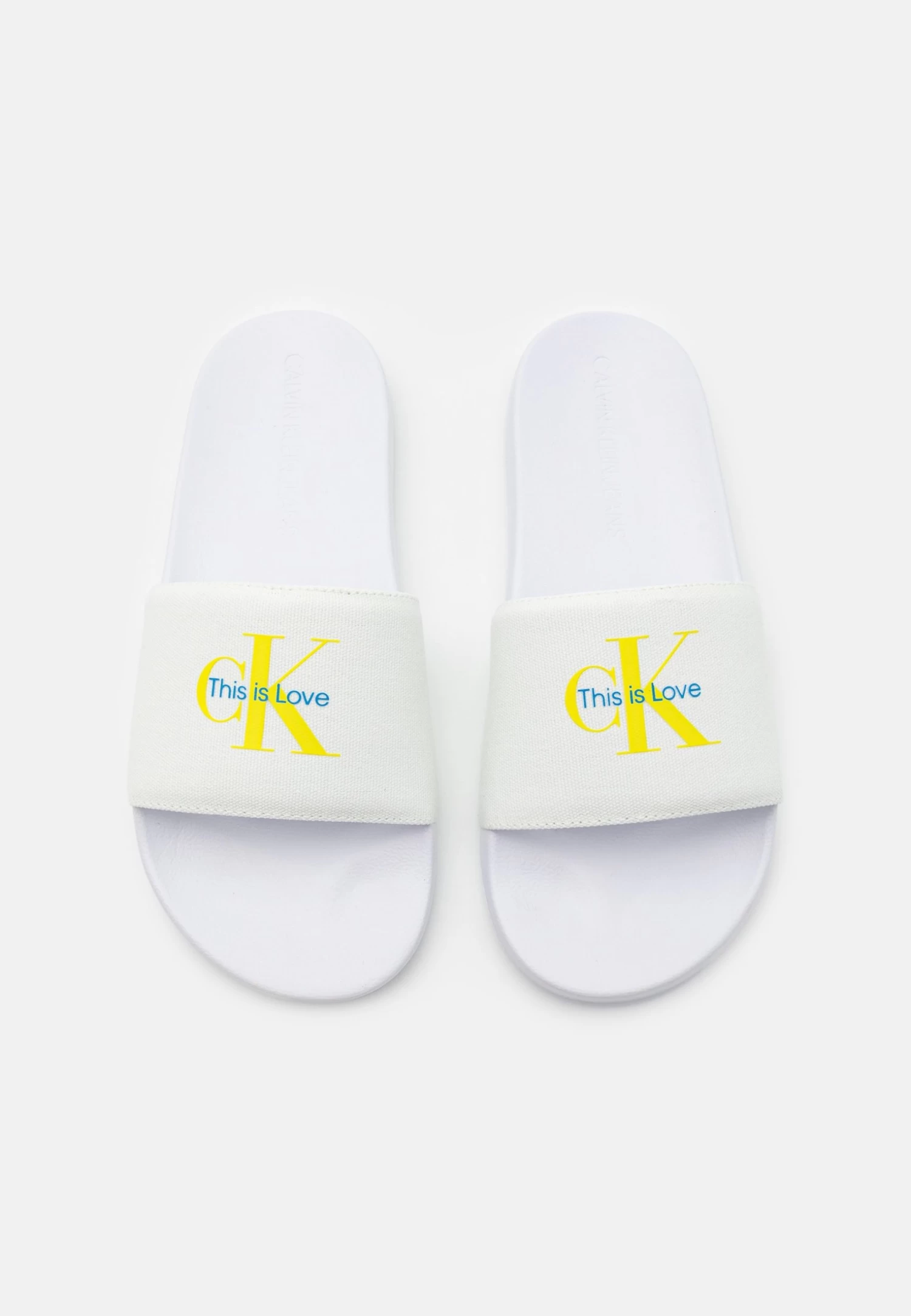 Calvin Klein Jeans Cap Pride 23 Logo - Sandalias Planas - White 6 Calvin Klein Jeans Cap Pride 23 Logo - Sandalias Planas - White - Imagen 4