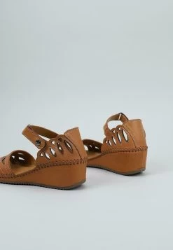 Lissu - Cuñas - Camel -Zapato Tienda 415403c238934d42b2cc4edf9302c340