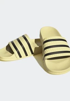 Adidas Originals Adilette Unisex - Chanclas De Baño - Almost Yellow/Core Black/Almost Yellow -Zapato Tienda 61a352d7351047d3b27c739f9fa74a15