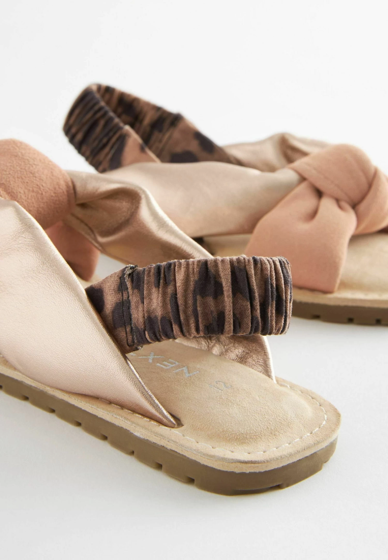 Next KnottedStandard - Sandalias - Rose Gold 11 Next KnottedStandard - Sandalias - Rose Gold - Imagen 9