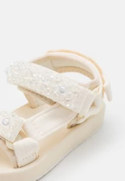 Monnalisa Tecno Soft - Sandalias - Panna 13 Monnalisa Tecno Soft - Sandalias - Panna -Zapato Tienda a2ed0632f7974b4088d23d4c7e95787a