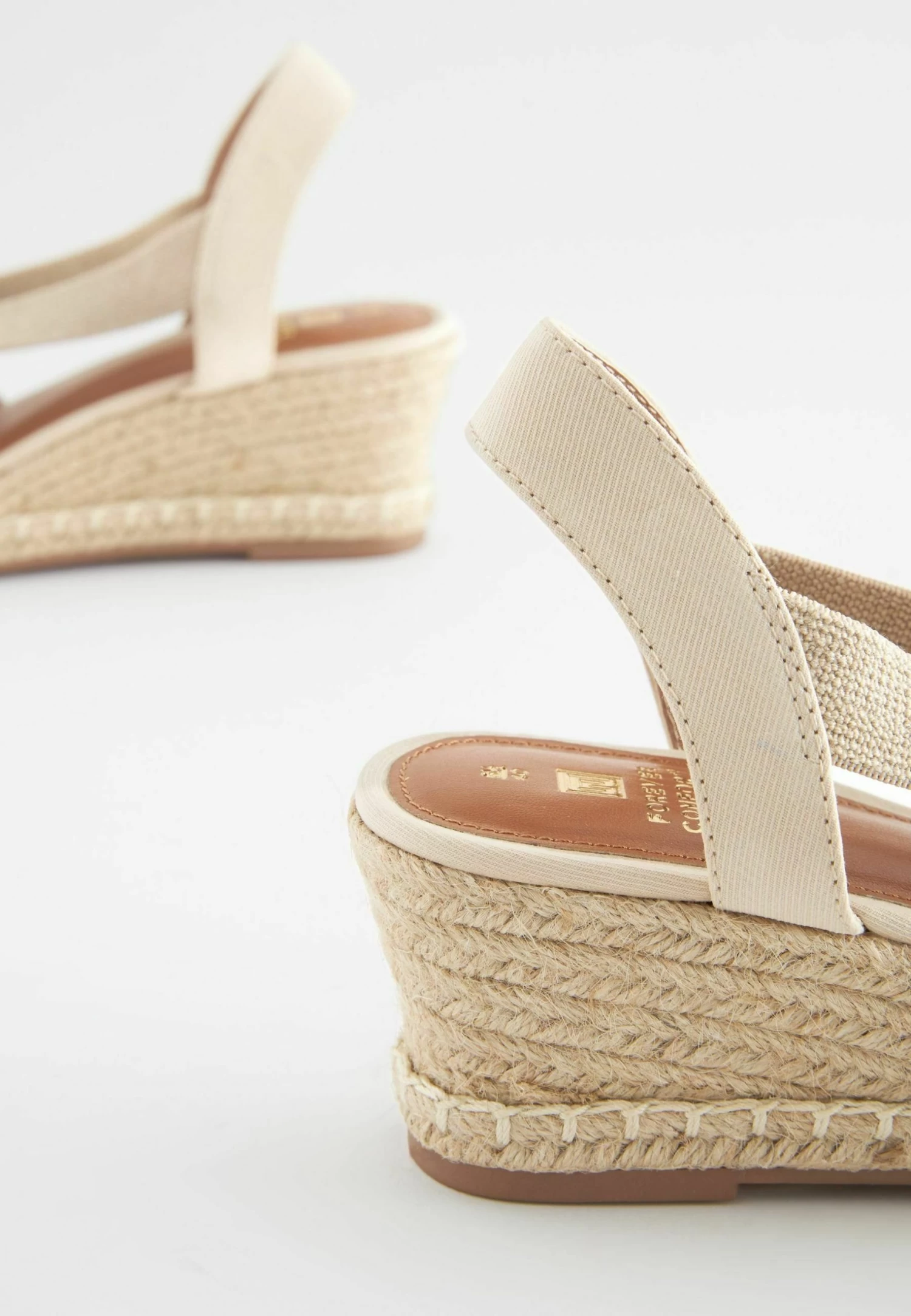 Next Forever Comfort Elastic Closed Toe Regular Wide Fit - Cuñas - Neutral 7 Next Forever Comfort Elastic Closed Toe Regular Wide Fit - Cuñas - Neutral - Imagen 5