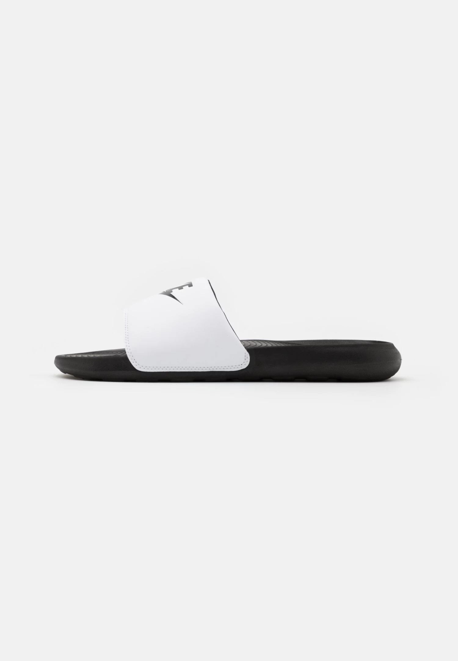 Nike Sportswear Victori One Slide - Sandalias Planas - Black/White 3 Nike Sportswear Victori One Slide - Sandalias Planas - Black/White