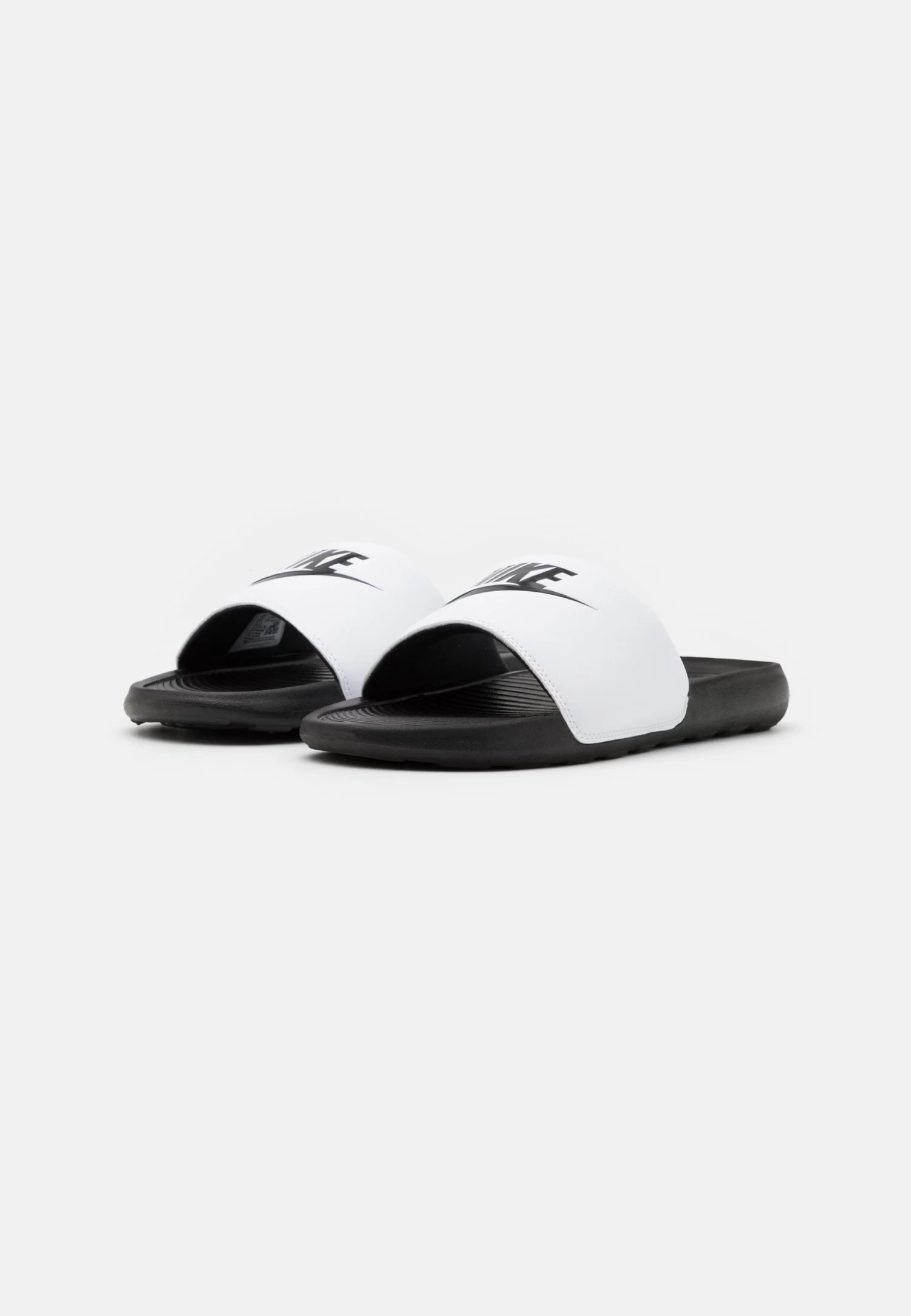 Nike Sportswear Victori One Slide - Sandalias Planas - Black/White 4 Nike Sportswear Victori One Slide - Sandalias Planas - Black/White - Imagen 2