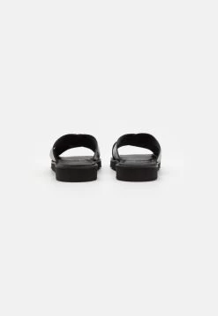 Les Deux Larry - Sandalias Planas - Black 10 Les Deux Larry - Sandalias Planas - Black -Zapato Tienda ed242a1d759c458abf2eeceb5d35cce4