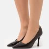 Furla Code Decollete - Tacones - Nero 2 Furla Code Decollete - Tacones - Nero -Zapato Tienda fe18de9238a44c81b29264246516a0cc